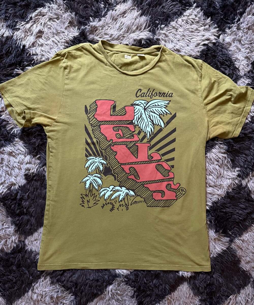 Levi's California Palm Tree Graphic Short Sleeve T-Shirt Olive Green